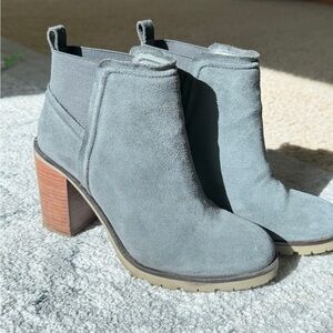 Crevo Charliee Suede Ankle Boots - Steel